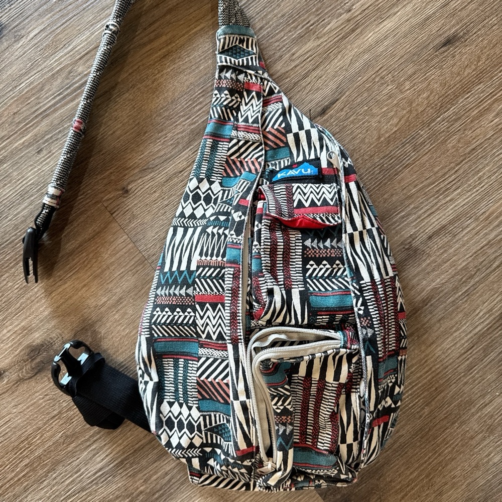 Stylish Multicolor Patterned Sling Bag - image 1